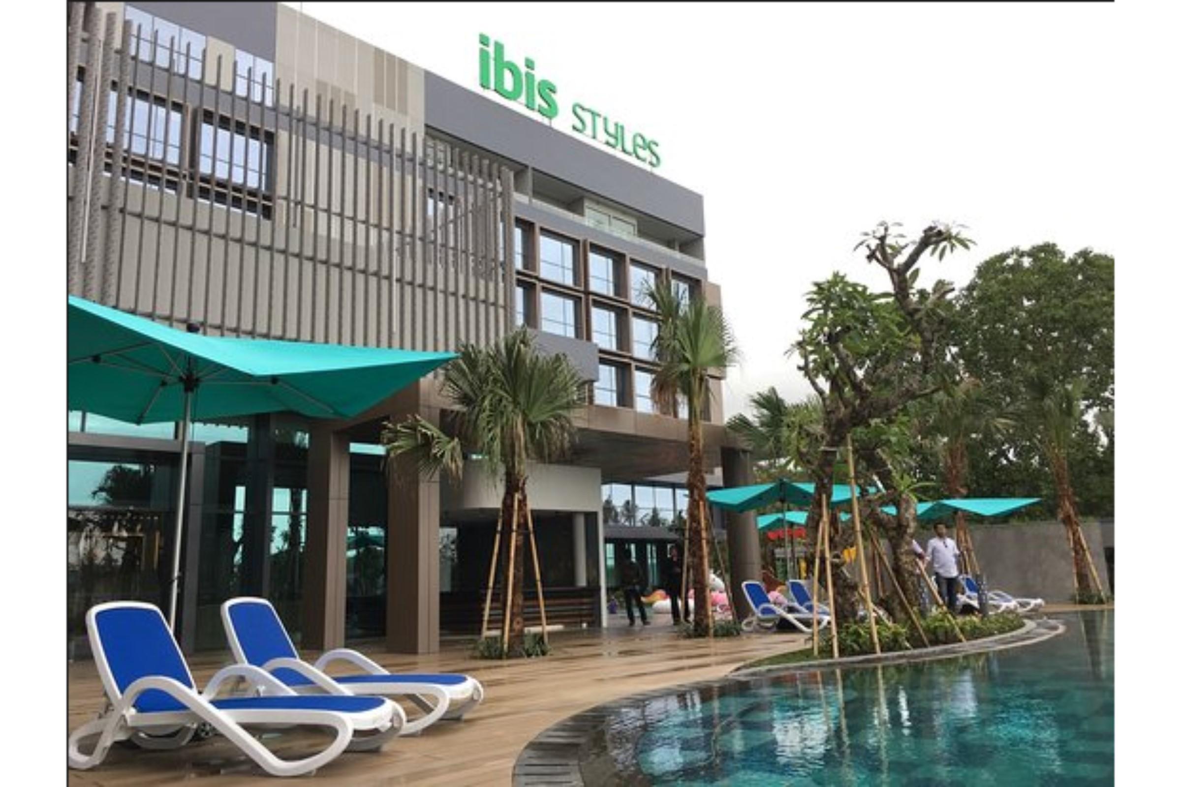 Ibis Styles Batam Nagoya Hotel Buitenkant foto