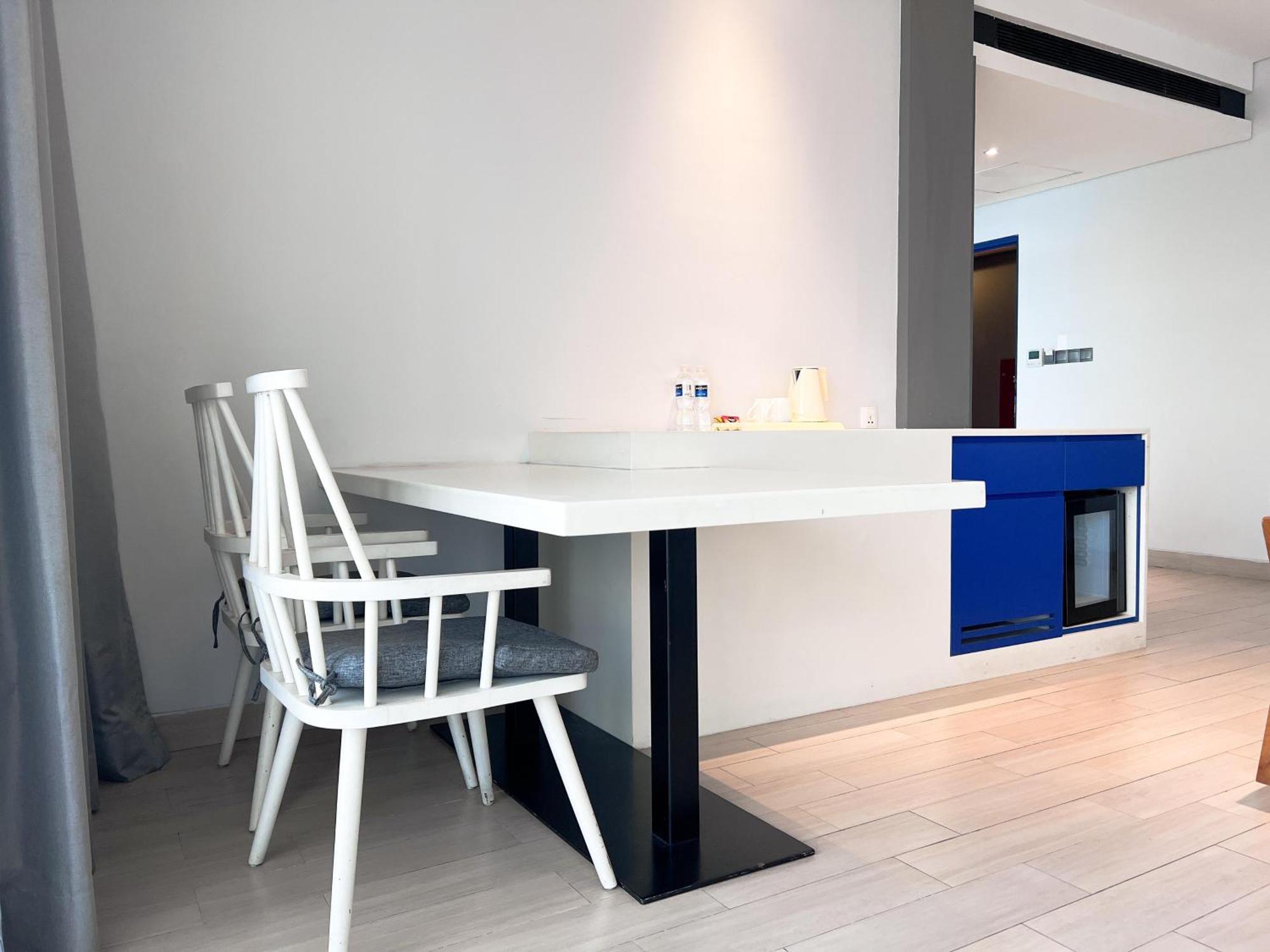 Ibis Styles Batam Nagoya Hotel Buitenkant foto