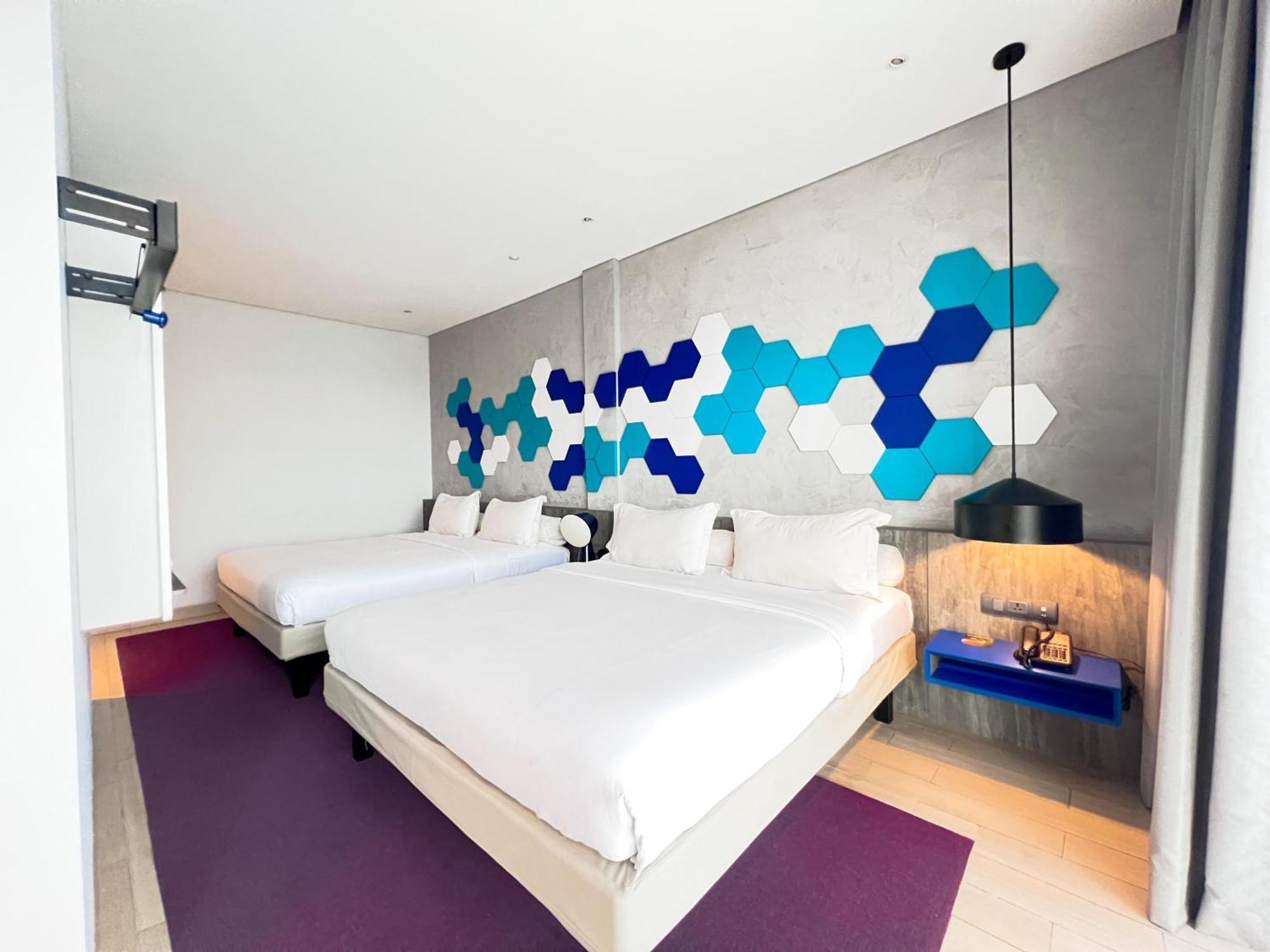 Ibis Styles Batam Nagoya Hotel Buitenkant foto