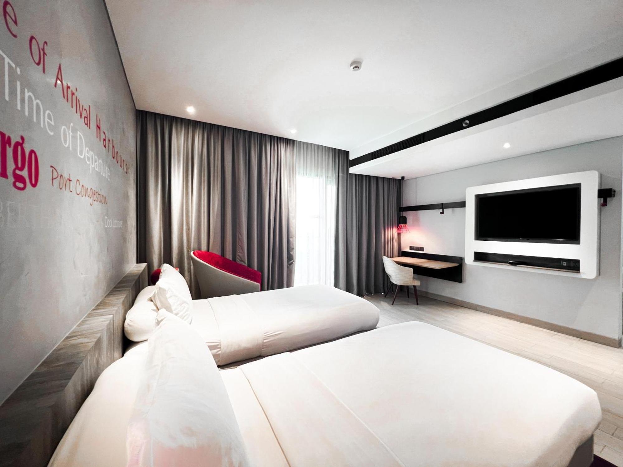 Ibis Styles Batam Nagoya Hotel Buitenkant foto