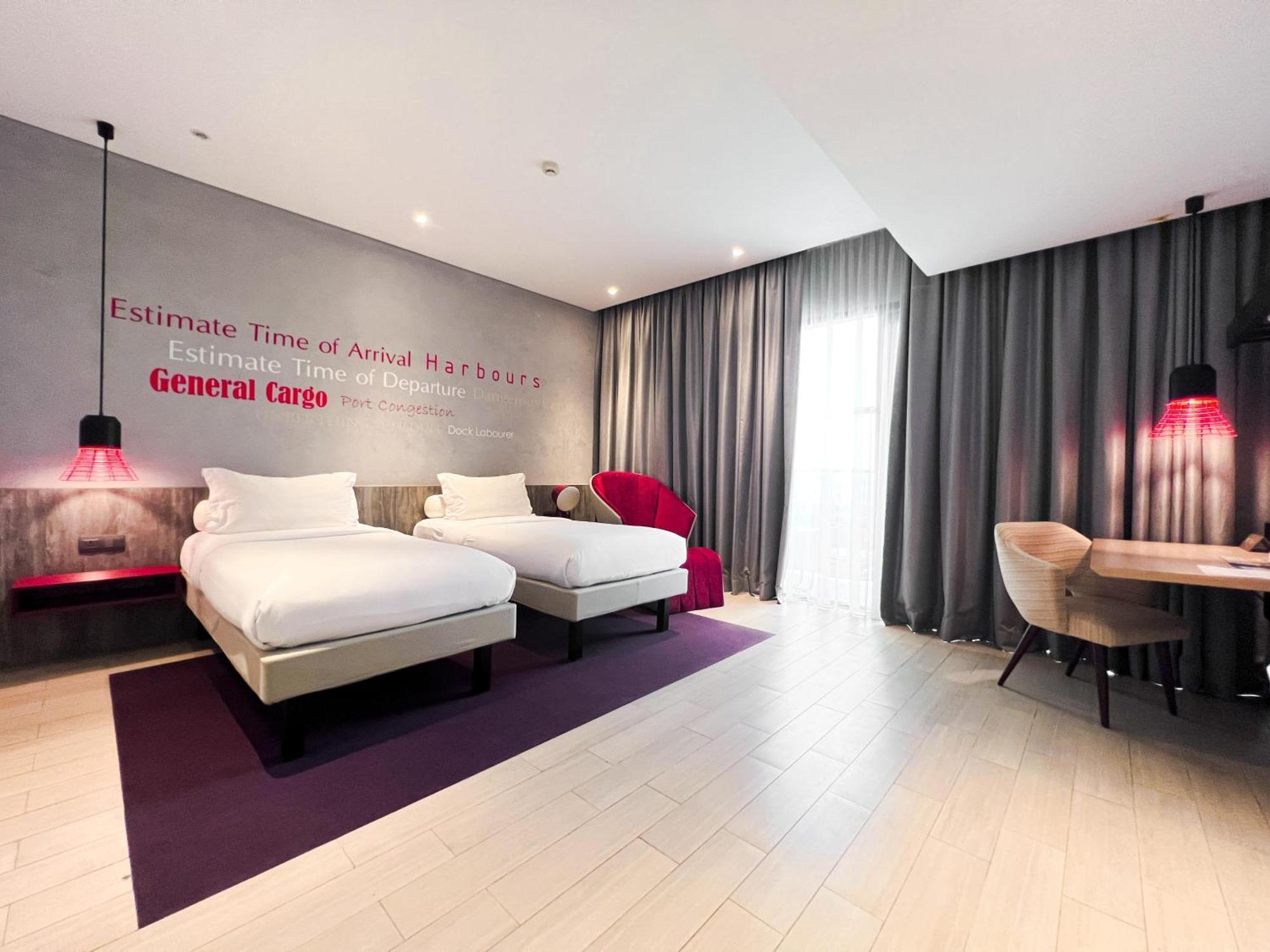 Ibis Styles Batam Nagoya Hotel Buitenkant foto