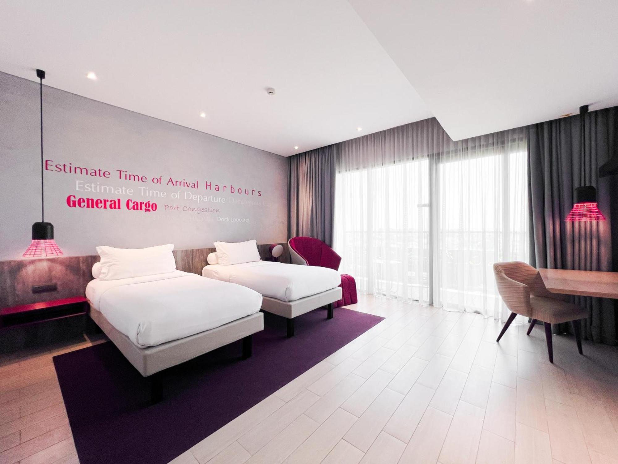 Ibis Styles Batam Nagoya Hotel Buitenkant foto