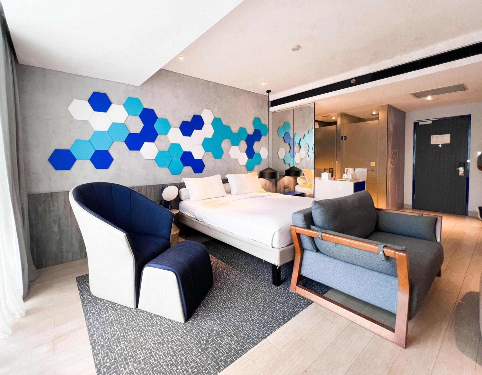 Ibis Styles Batam Nagoya Hotel Buitenkant foto