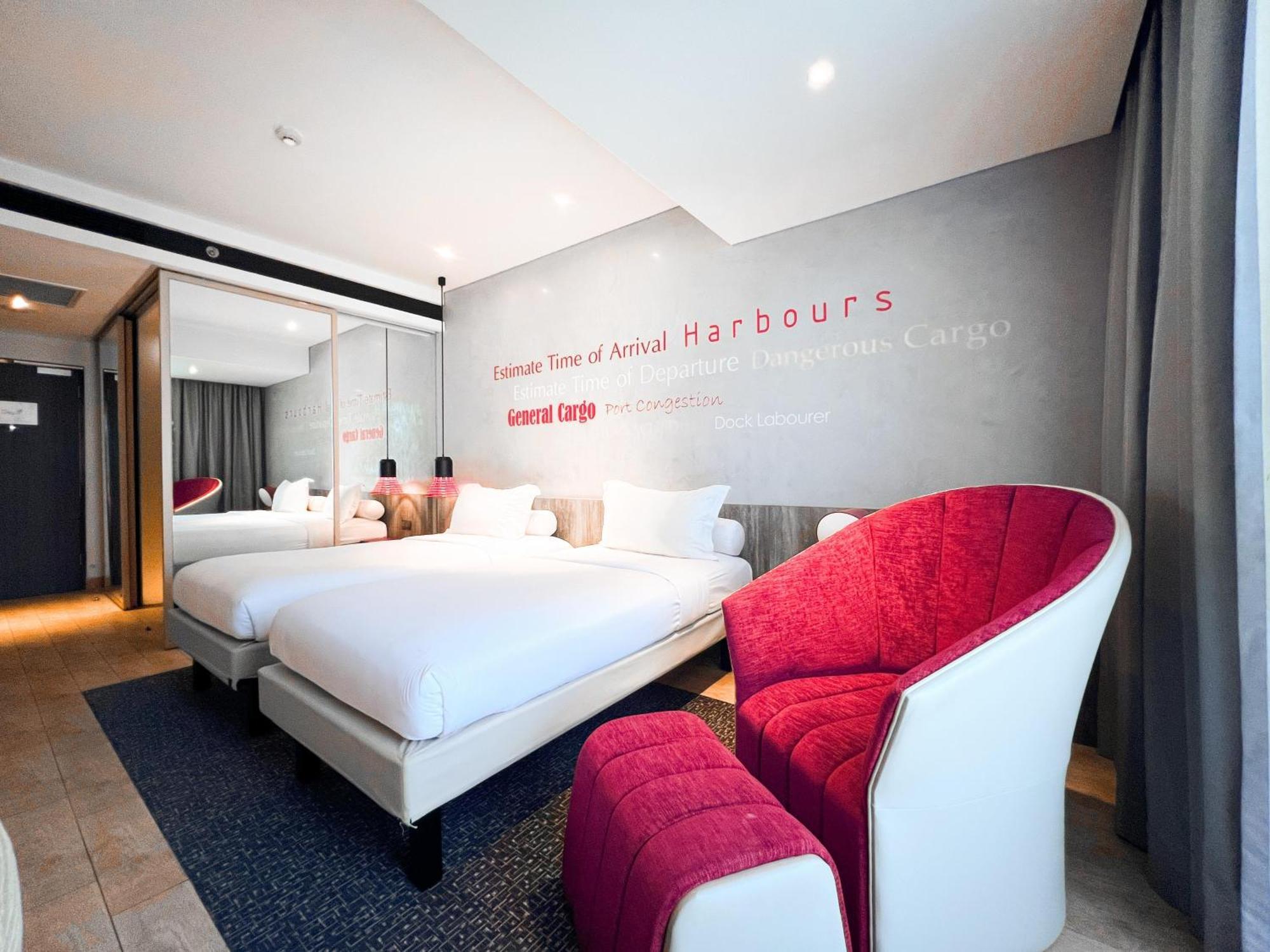 Ibis Styles Batam Nagoya Hotel Buitenkant foto