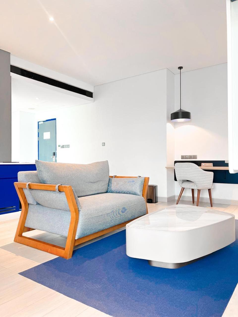 Ibis Styles Batam Nagoya Hotel Buitenkant foto